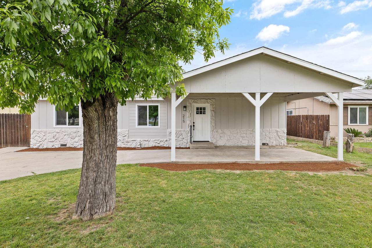 215 Lombardy Lane - Photo 1
