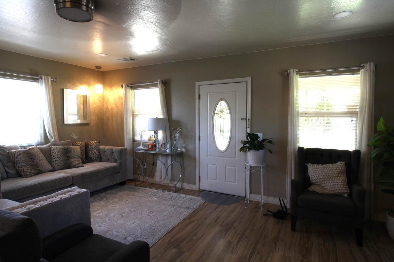 https://bt-photos.global.ssl.fastly.net/tulare/1280_boomver_1_243162-2.jpg
