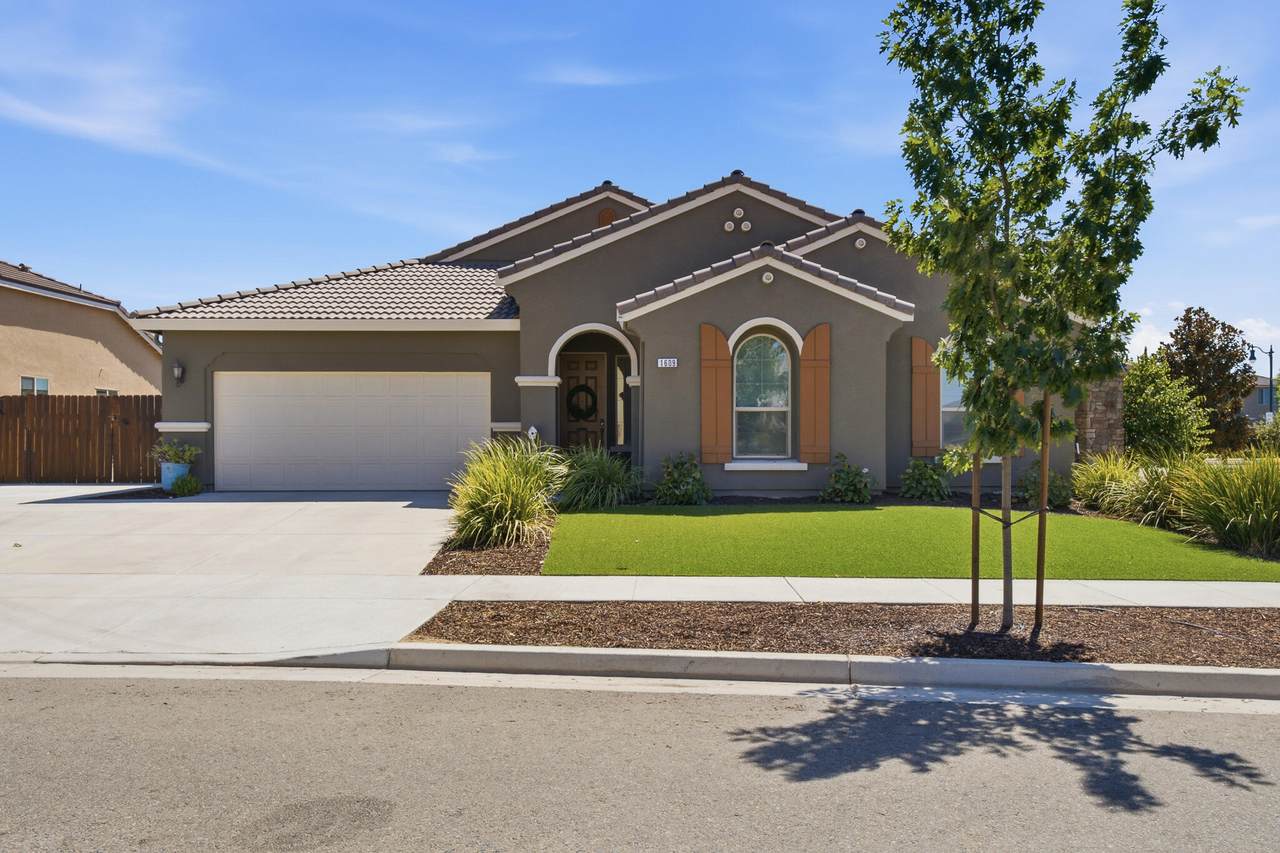 1609 Lipson Avenue - Photo 1