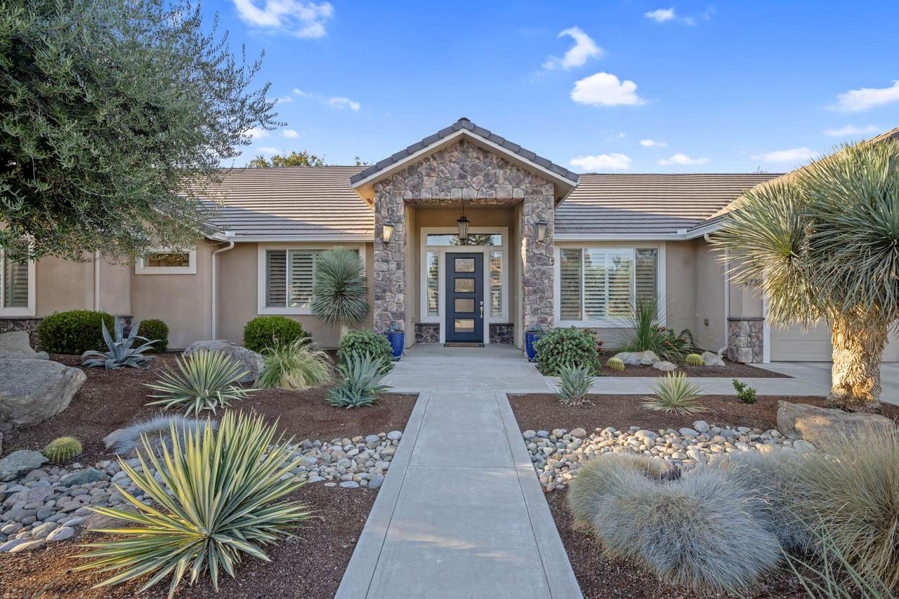 4738 Crystal Court - Photo 1