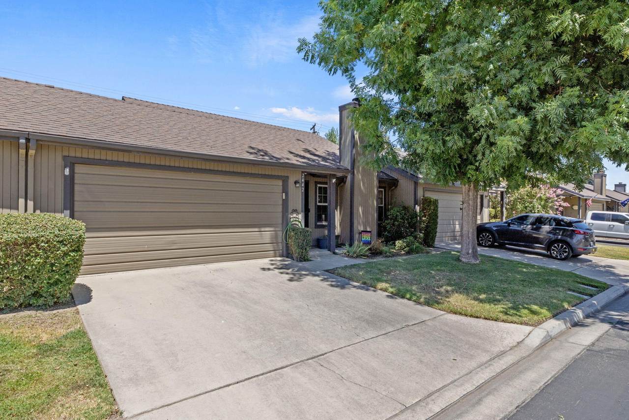 2442 Tulare Avenue - Photo 1