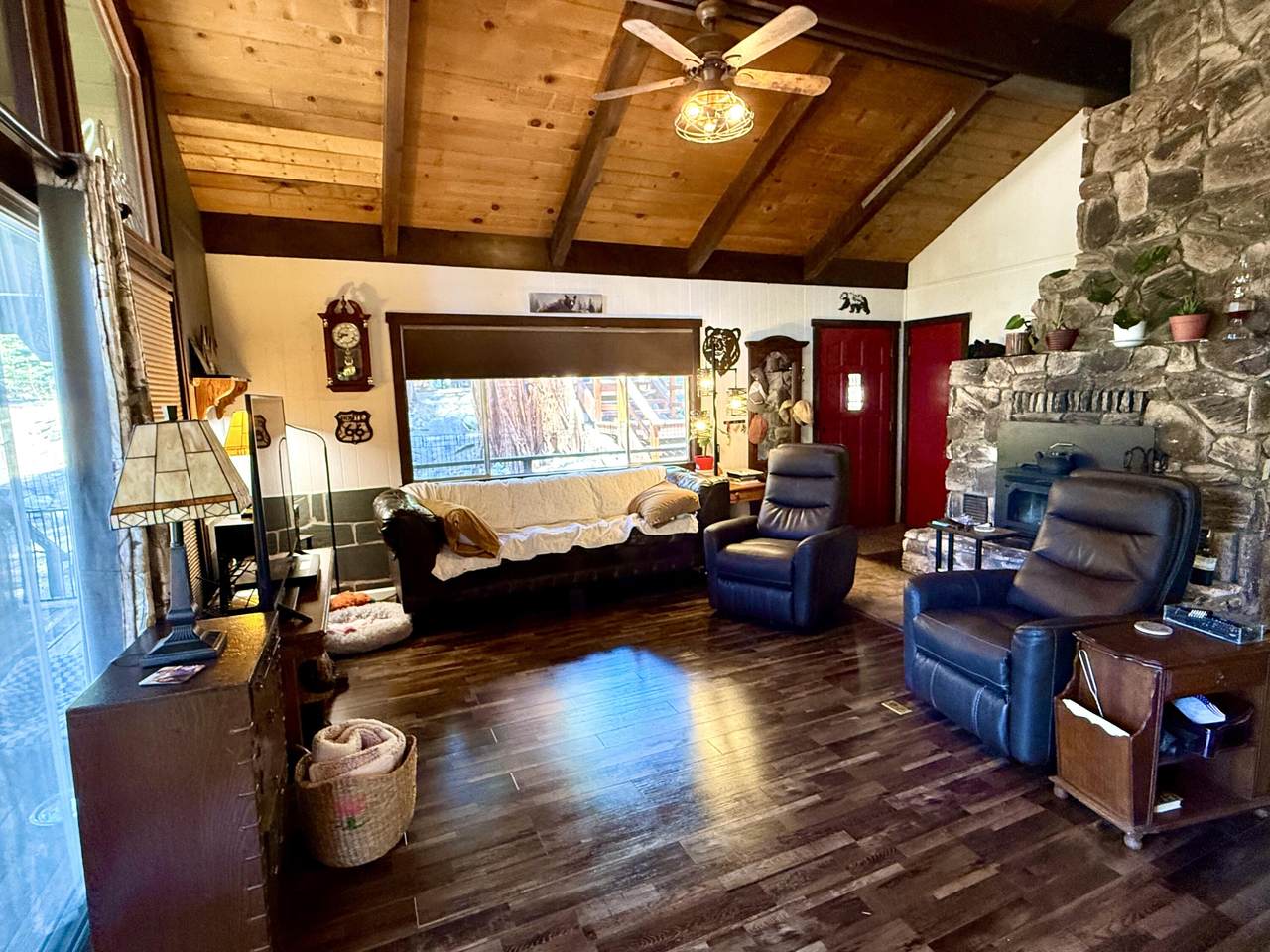 https://bt-photos.global.ssl.fastly.net/tulare/1280_boomver_1_243188-2.jpg