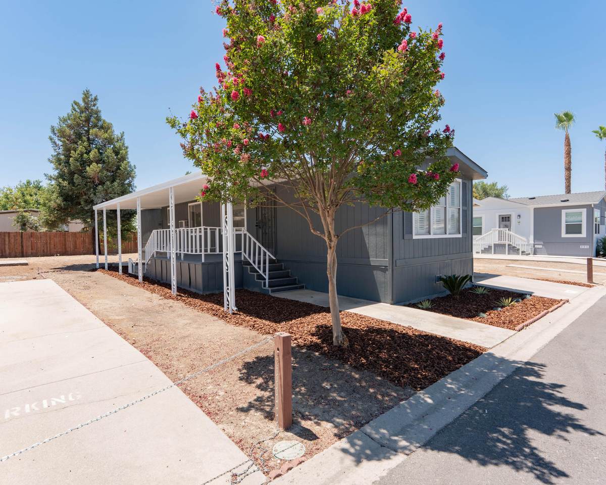 5505-101 Tulare Avenue - Photo 1