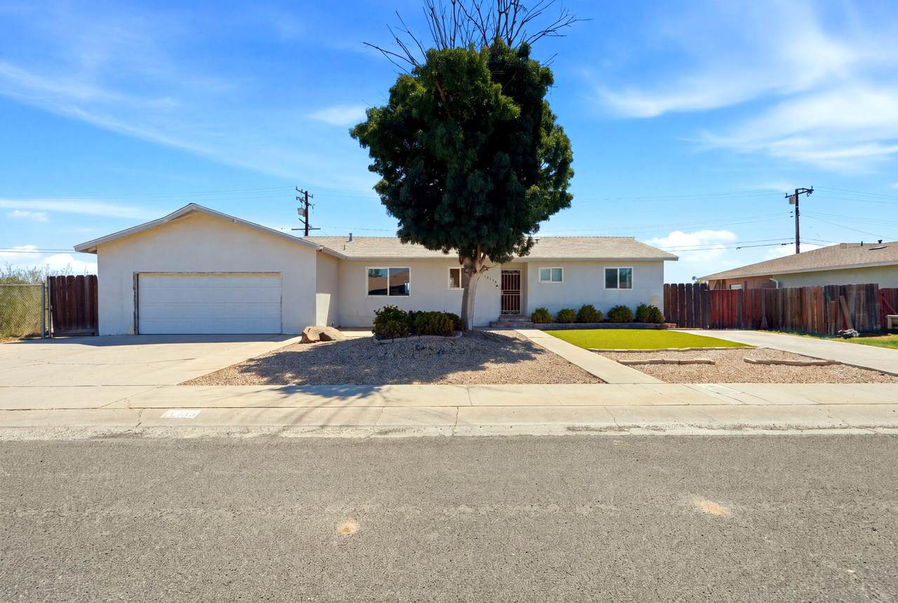 10139 David Street - Photo 1
