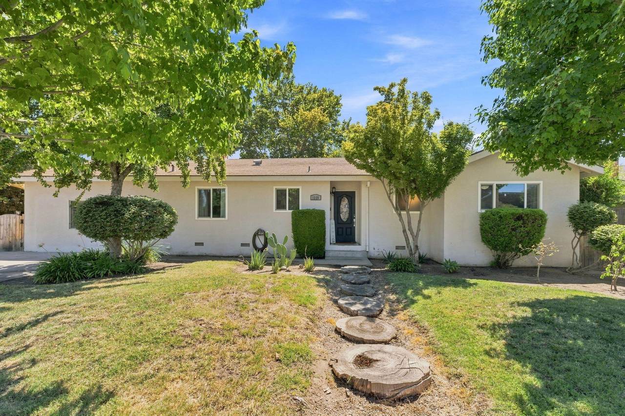 1338 Mooney Boulevard - Photo 1