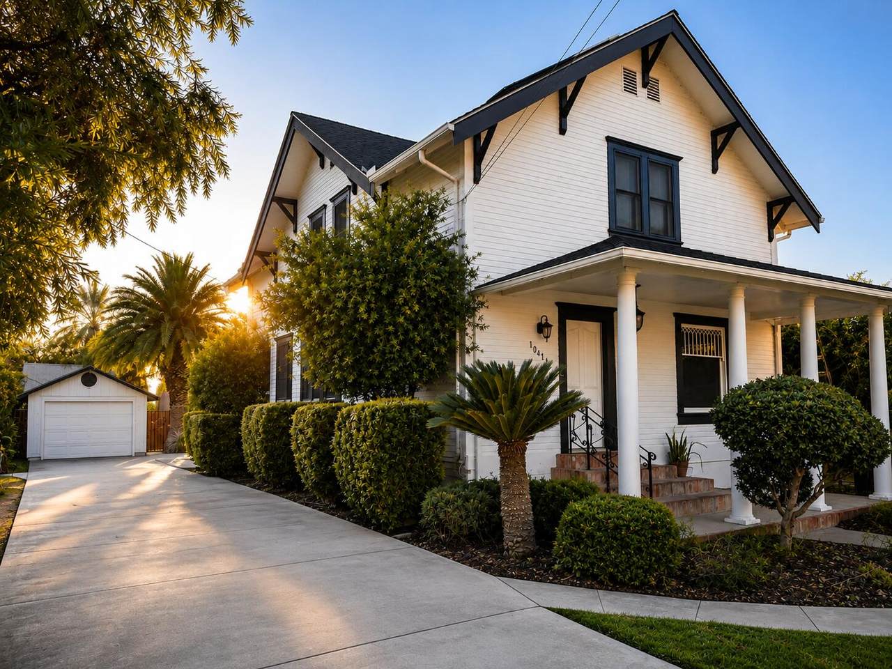 1041 Kaweah Avenue - Photo 1