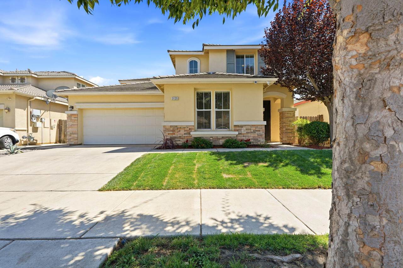 3125 Delta Avenue - Photo 1