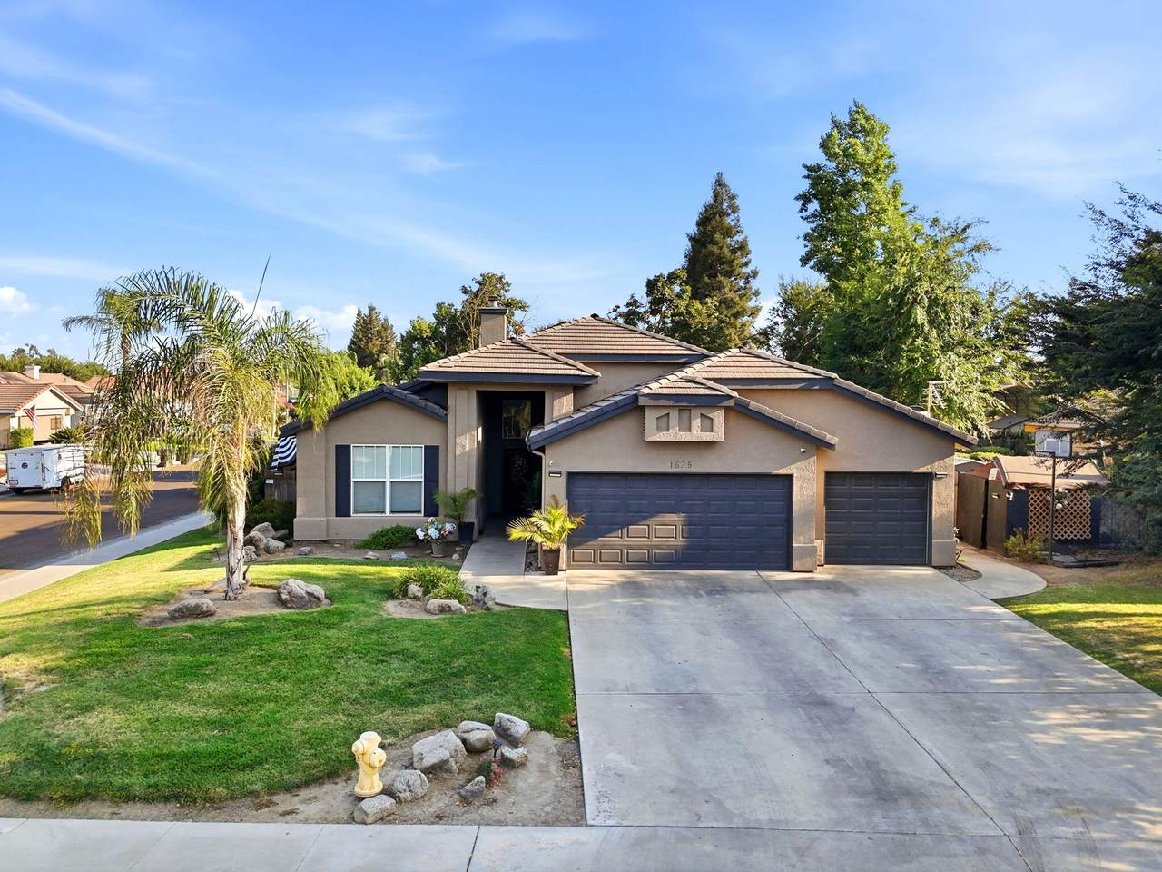 1635 La Vida Court - Photo 1