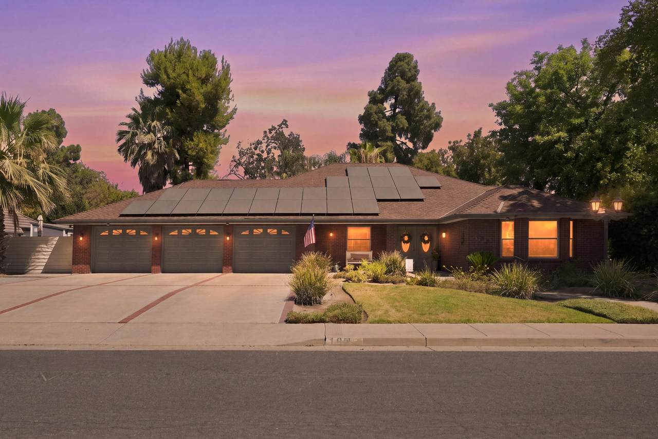102 Solar Drive - Photo 1