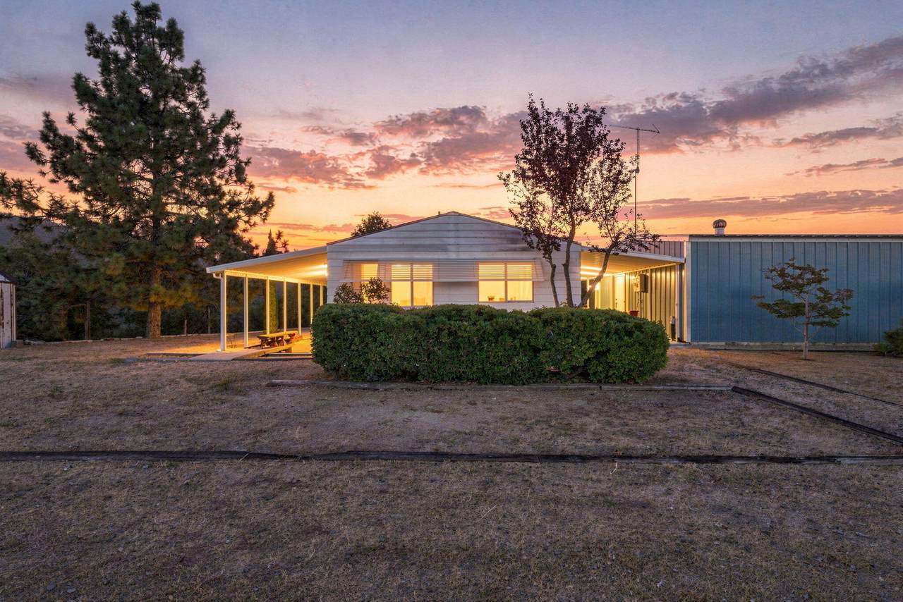 52575 Hogback Drive - Photo 1