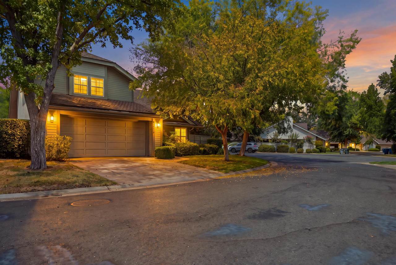 9126 Stoneridge Lane - Photo 1
