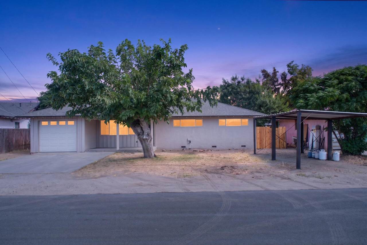 648 La Vida Avenue - Photo 1