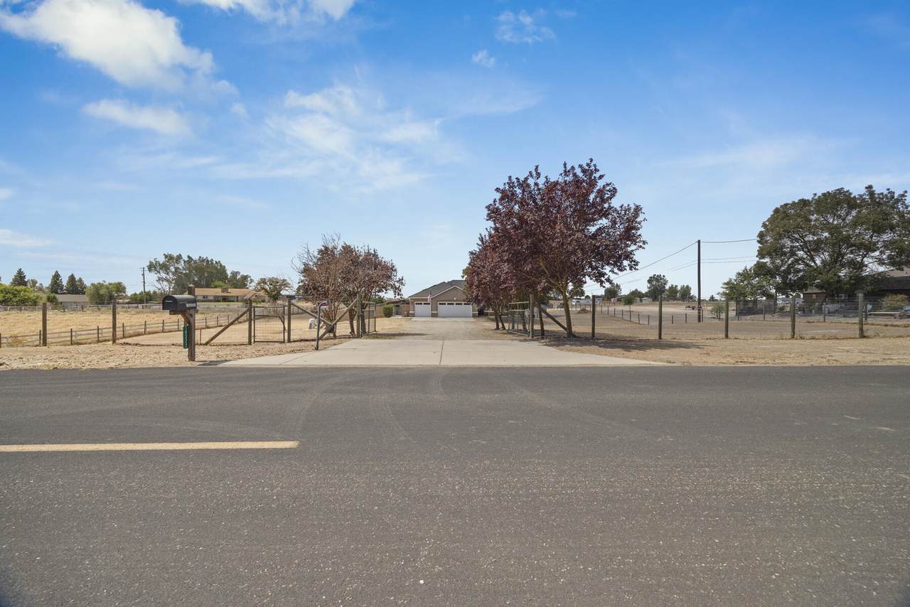 https://bt-photos.global.ssl.fastly.net/tulare/1280_boomver_1_243933-2.jpg