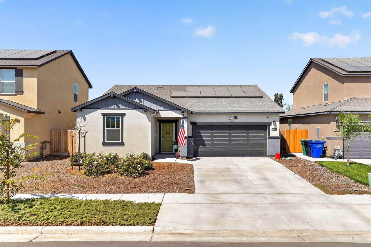 1768 Graham Street - Photo 1