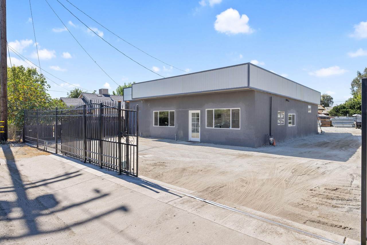 55 Vandalia Avenue - Photo 1