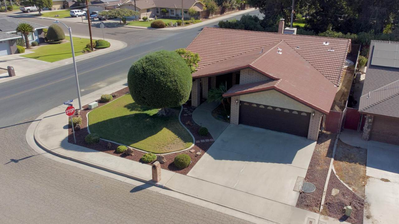 1380 Lindale Place - Photo 1
