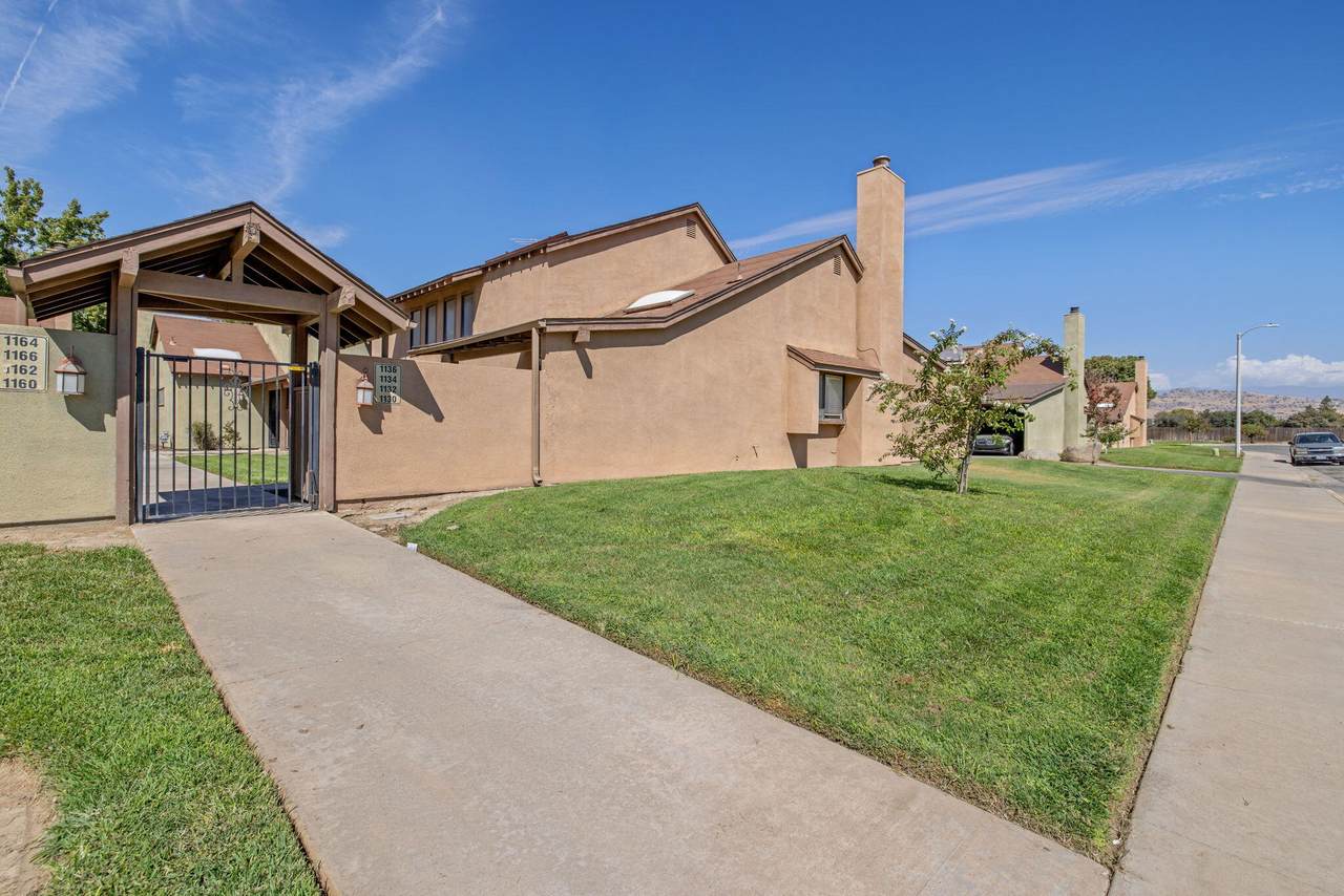 1134 Bel Aire Circle - Photo 1