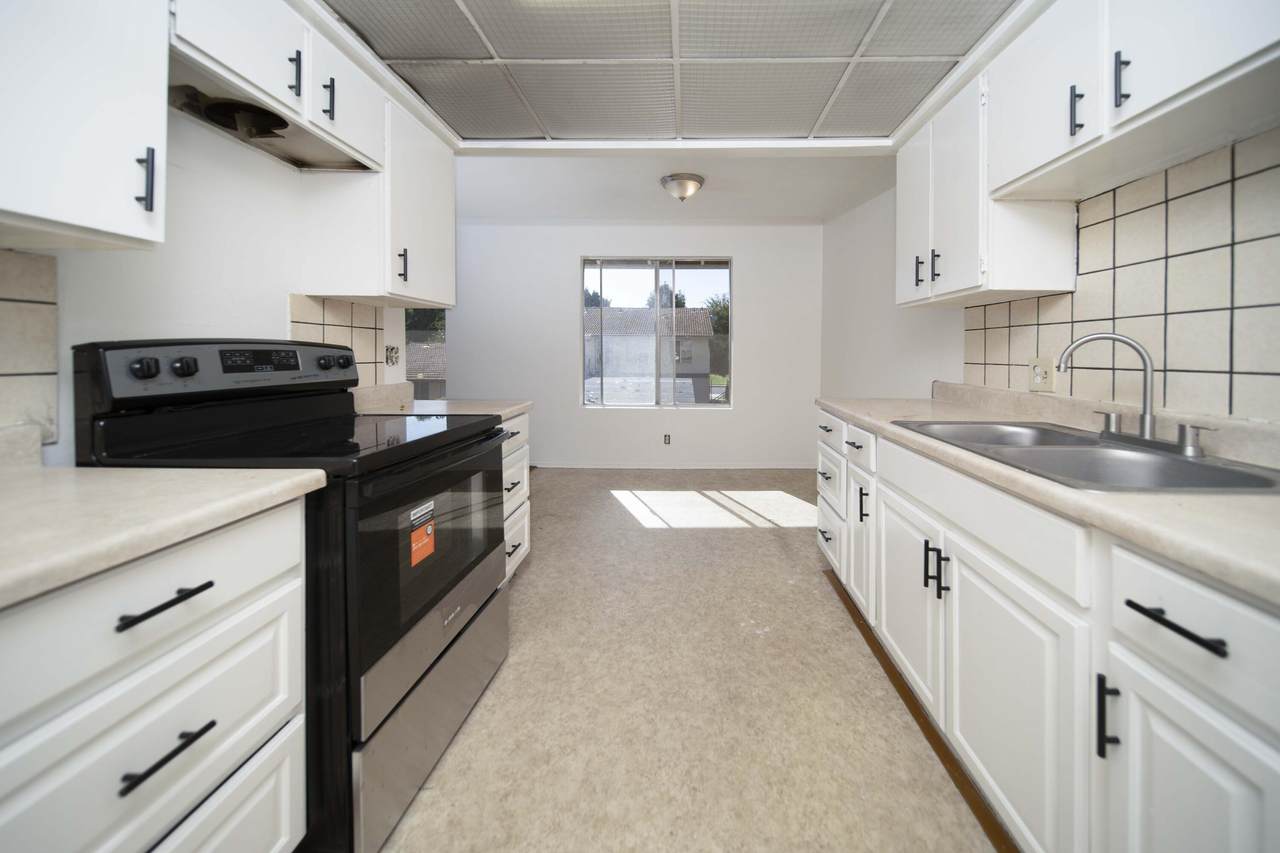 657-114 Parlier Avenue - Photo 1