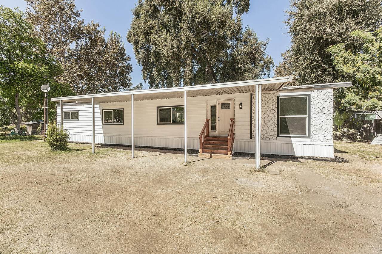 17604-25 Kings Canyon Road - Photo 1