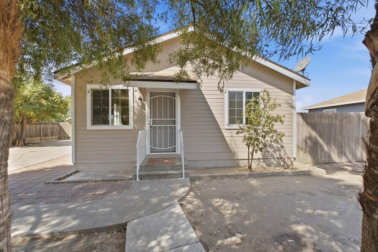 1123 Rinaldi Street - Photo 1