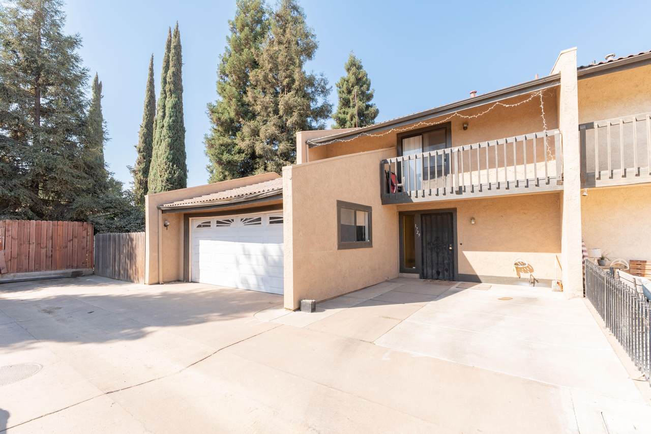 1729 Cross Avenue - Photo 1