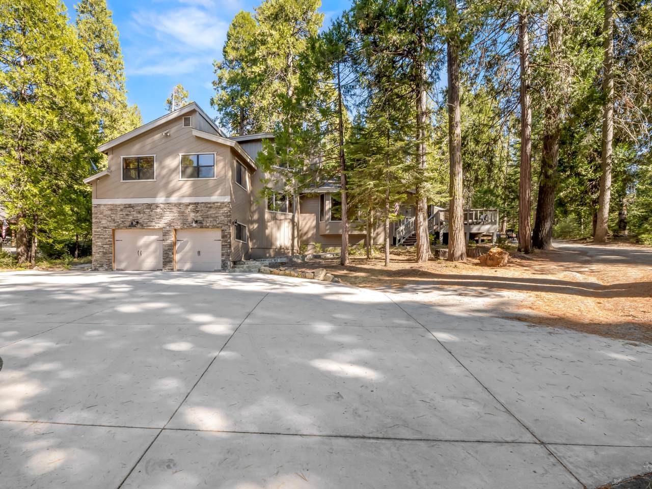 39411 Pond Lane - Photo 1