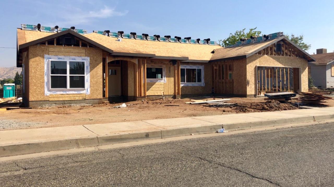 468 Pomegranate Street - Photo 1