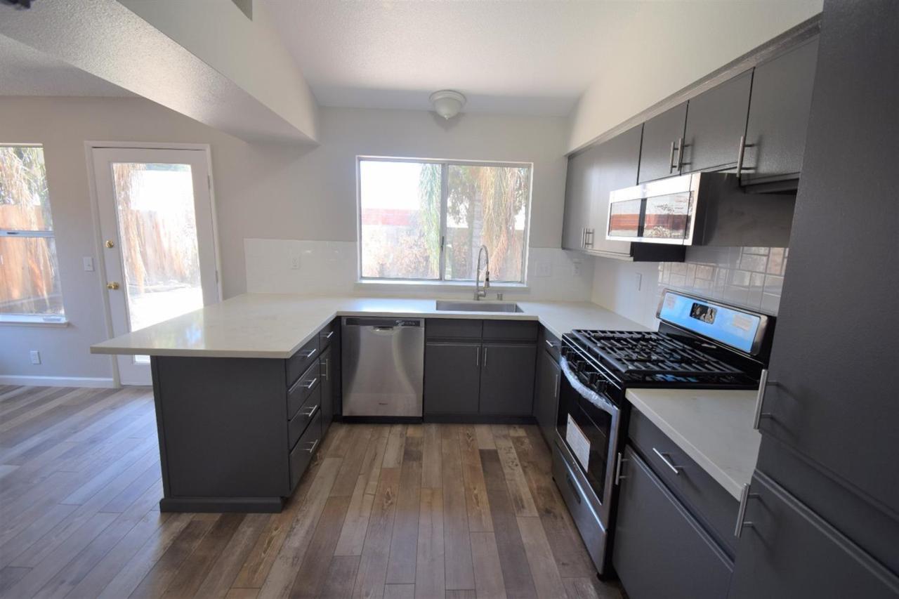 1838 College Court - Photo 1