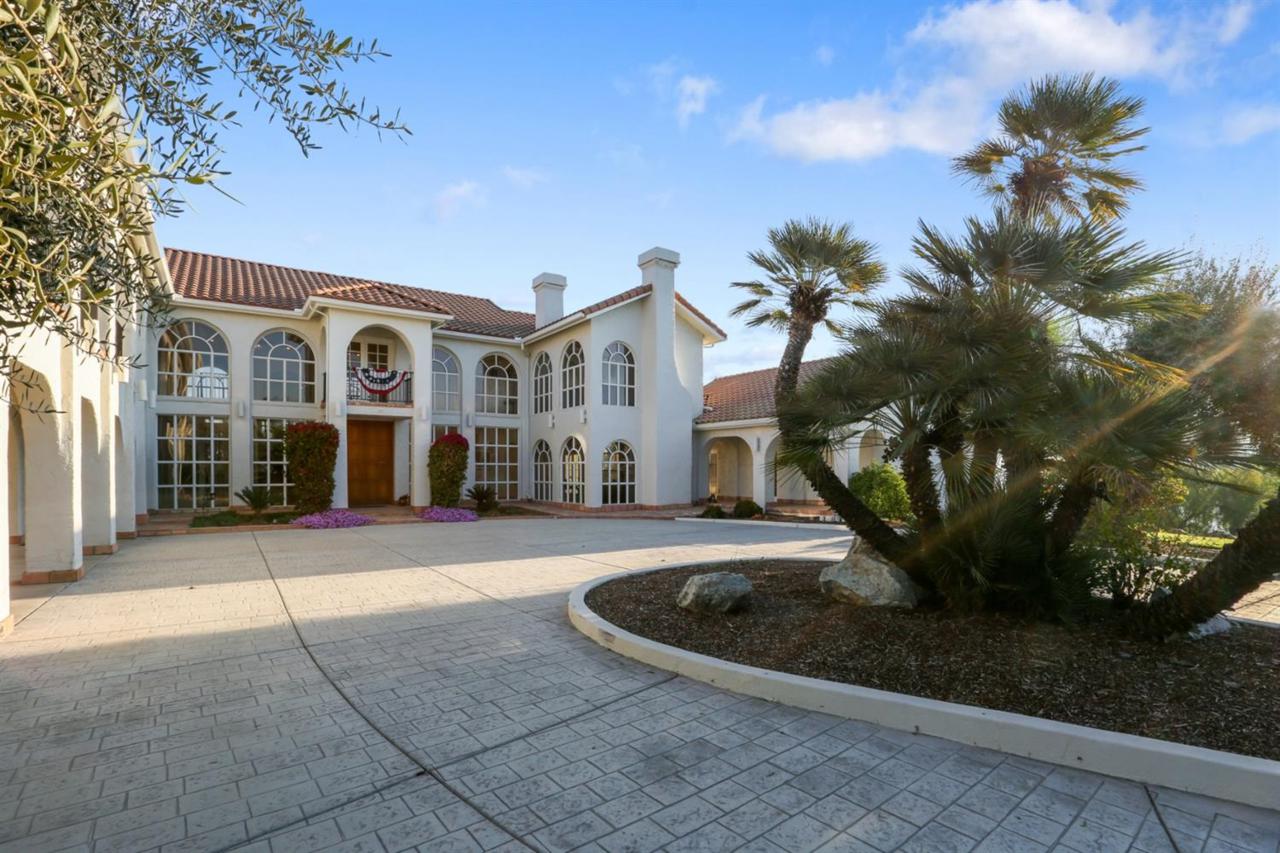 363 Valley View Drive - Photo 1