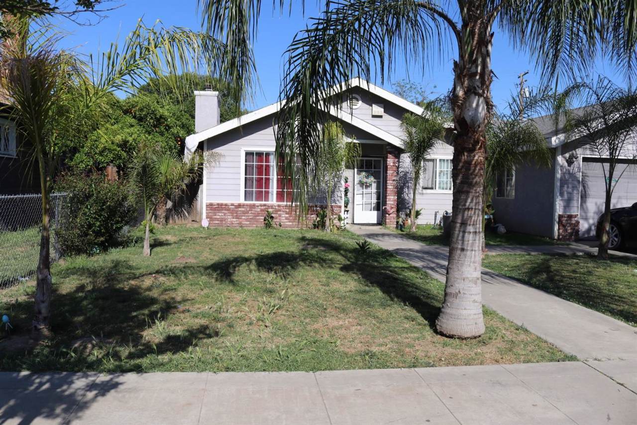 236 E Street - Photo 1