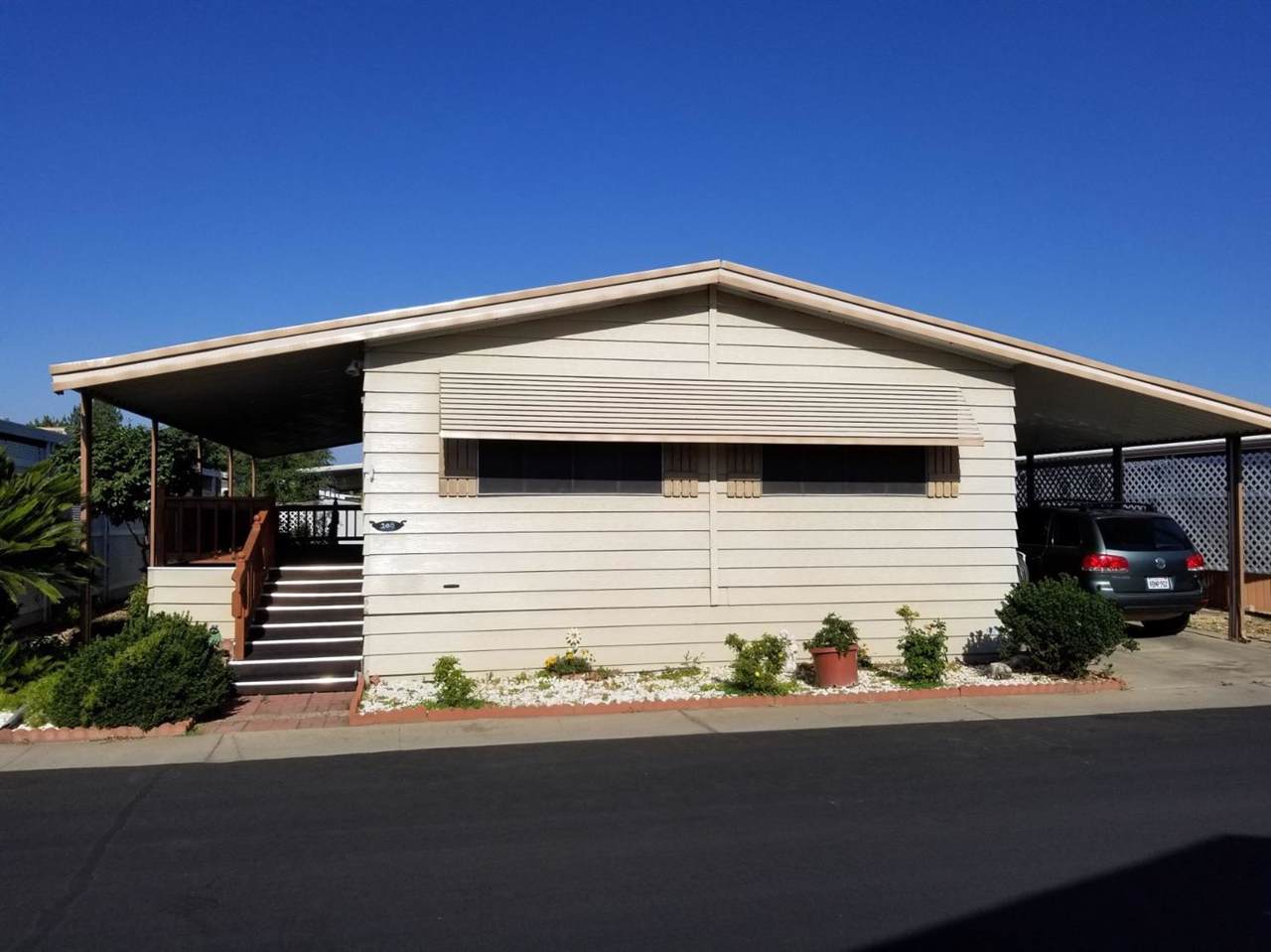 581 Crawford Avenue - Photo 1