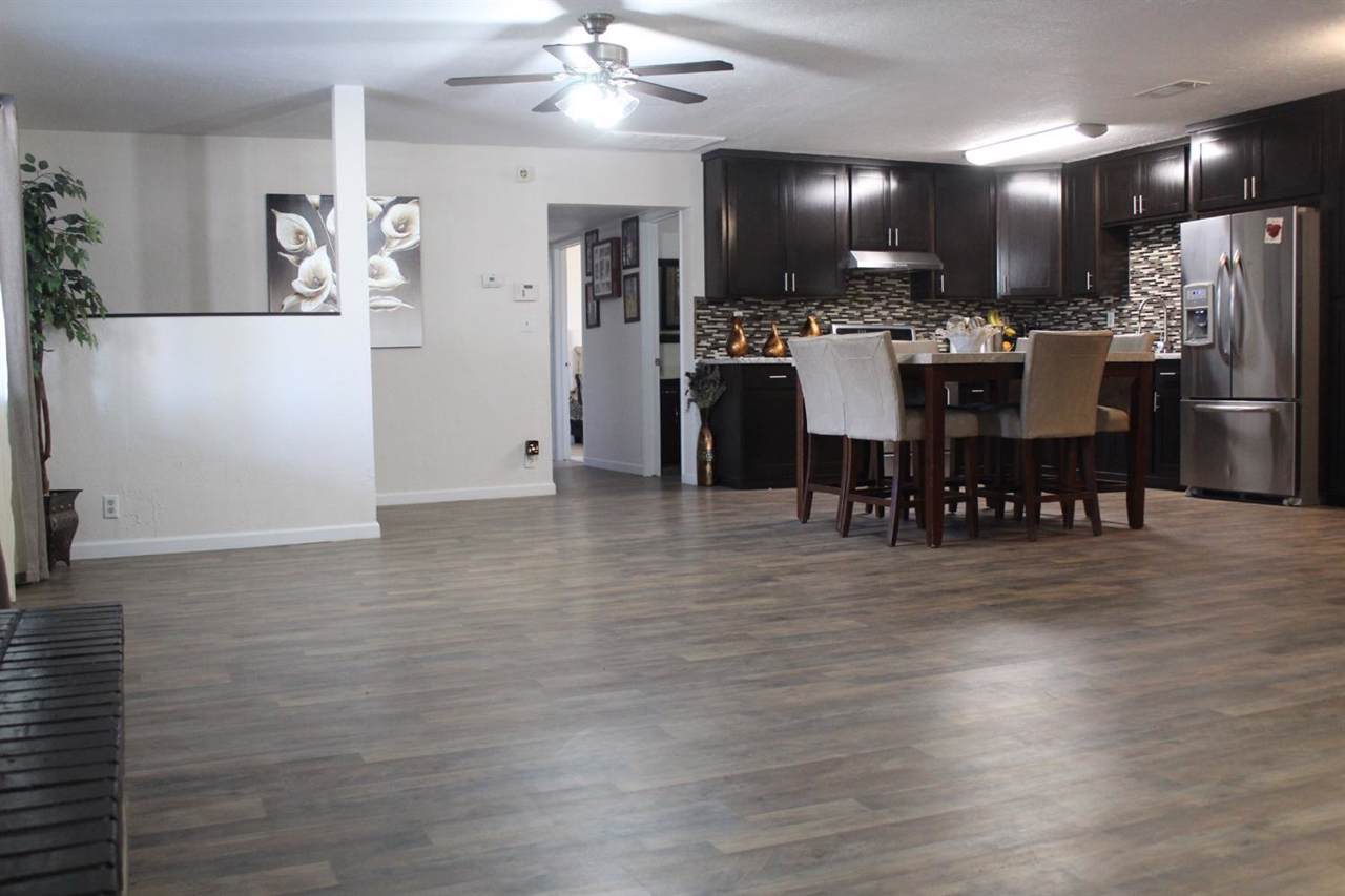 2523 Goshen Avenue - Photo 1