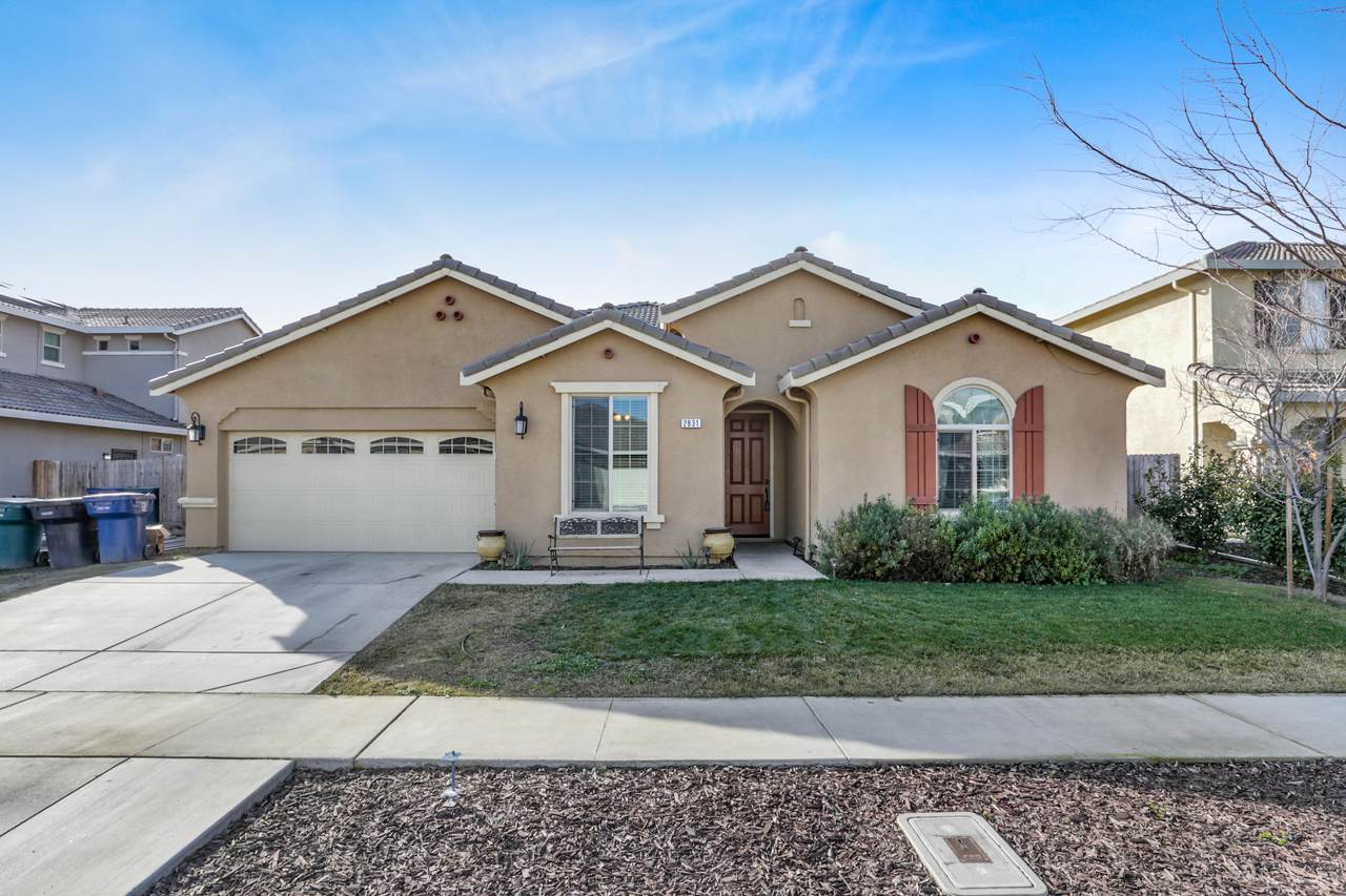 2831 Channel Reef Avenue - Photo 1