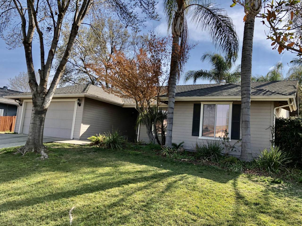 813 Kanai Avenue - Photo 1