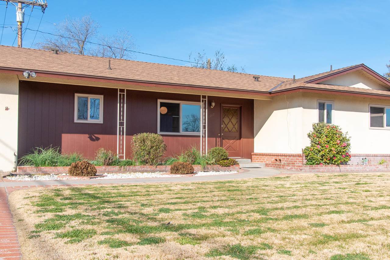 1217 Emerald Court - Photo 1