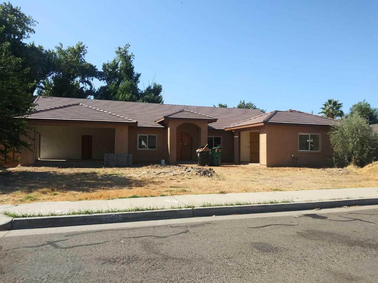 745 Thurman Avenue - Photo 1