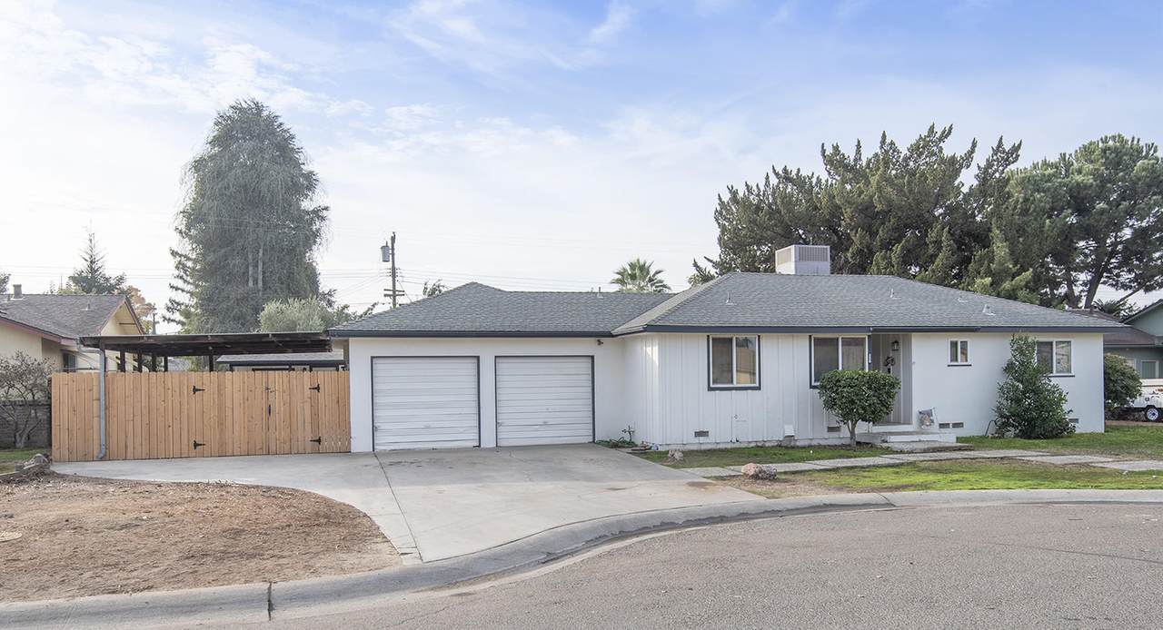 607 Feemster Avenue - Photo 1
