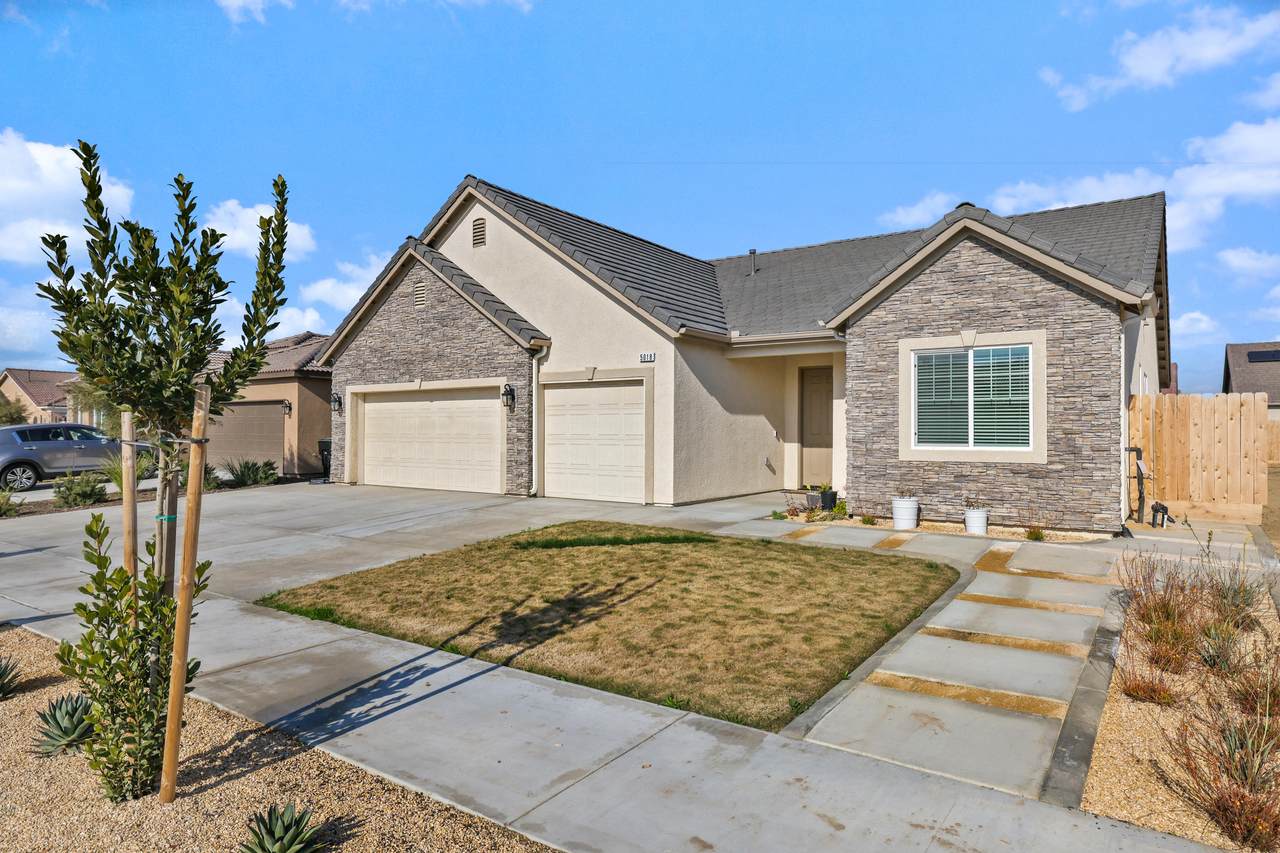 5018 Payson Avenue - Photo 1