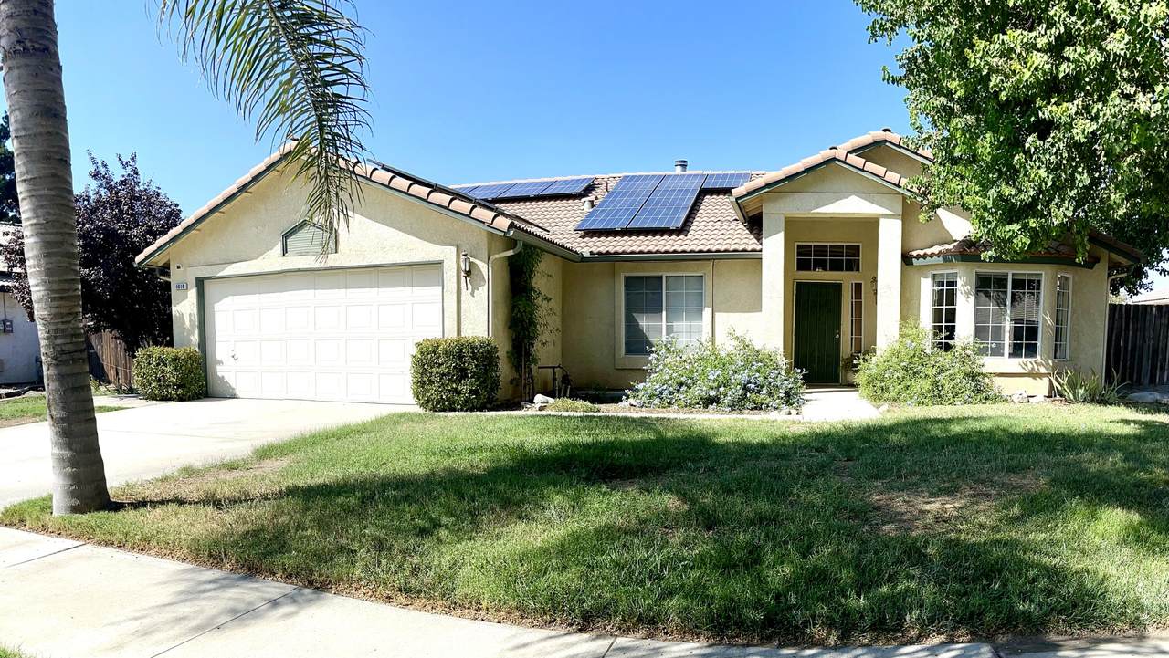1010 Makenna Street - Photo 1