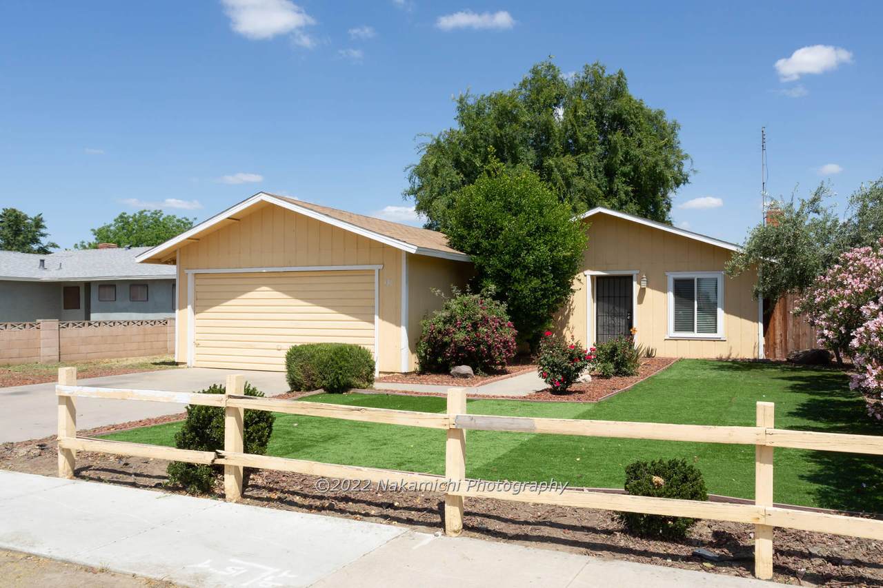 980 Spruce Street - Photo 1