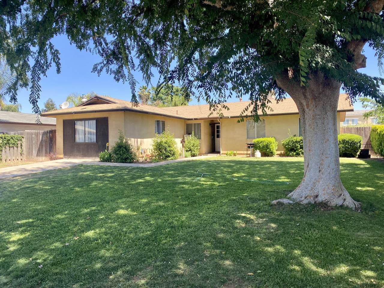 15964 Edmiston Avenue - Photo 1