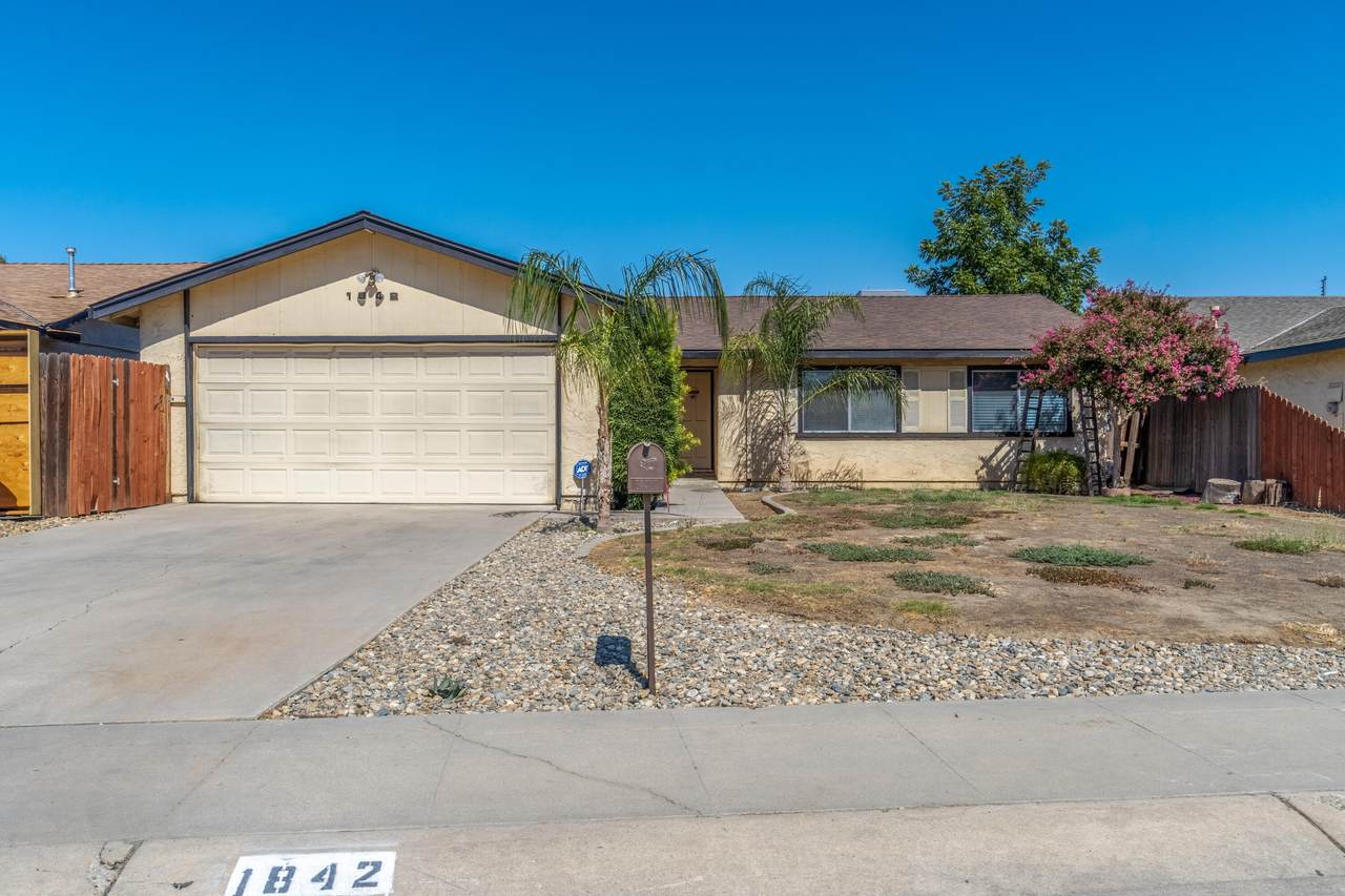 1842 Kent Street - Photo 1