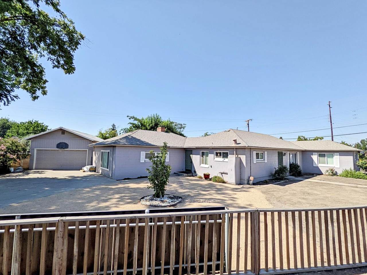 2917 College Avenue - Photo 1