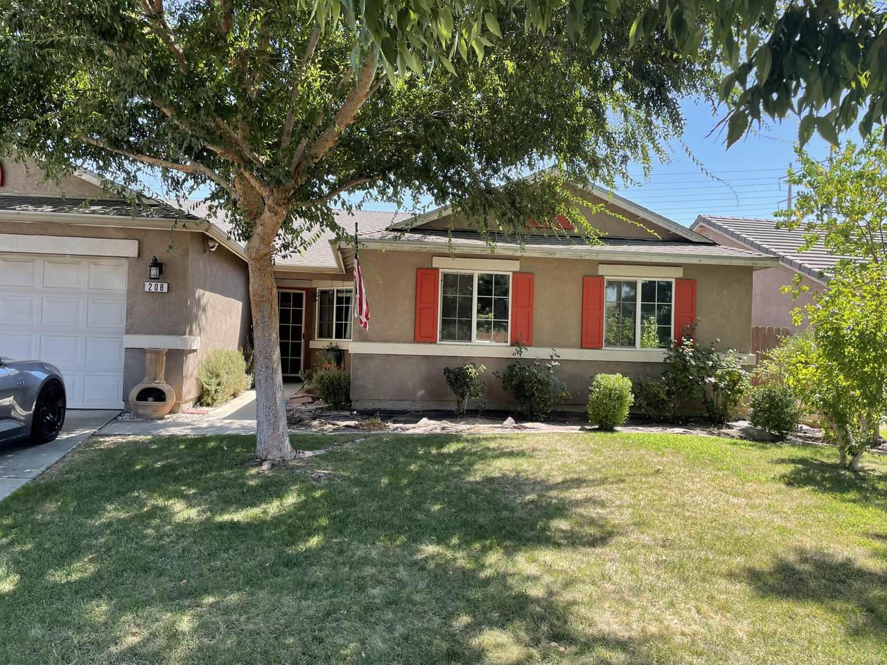 208 Casablanca Street - Photo 1