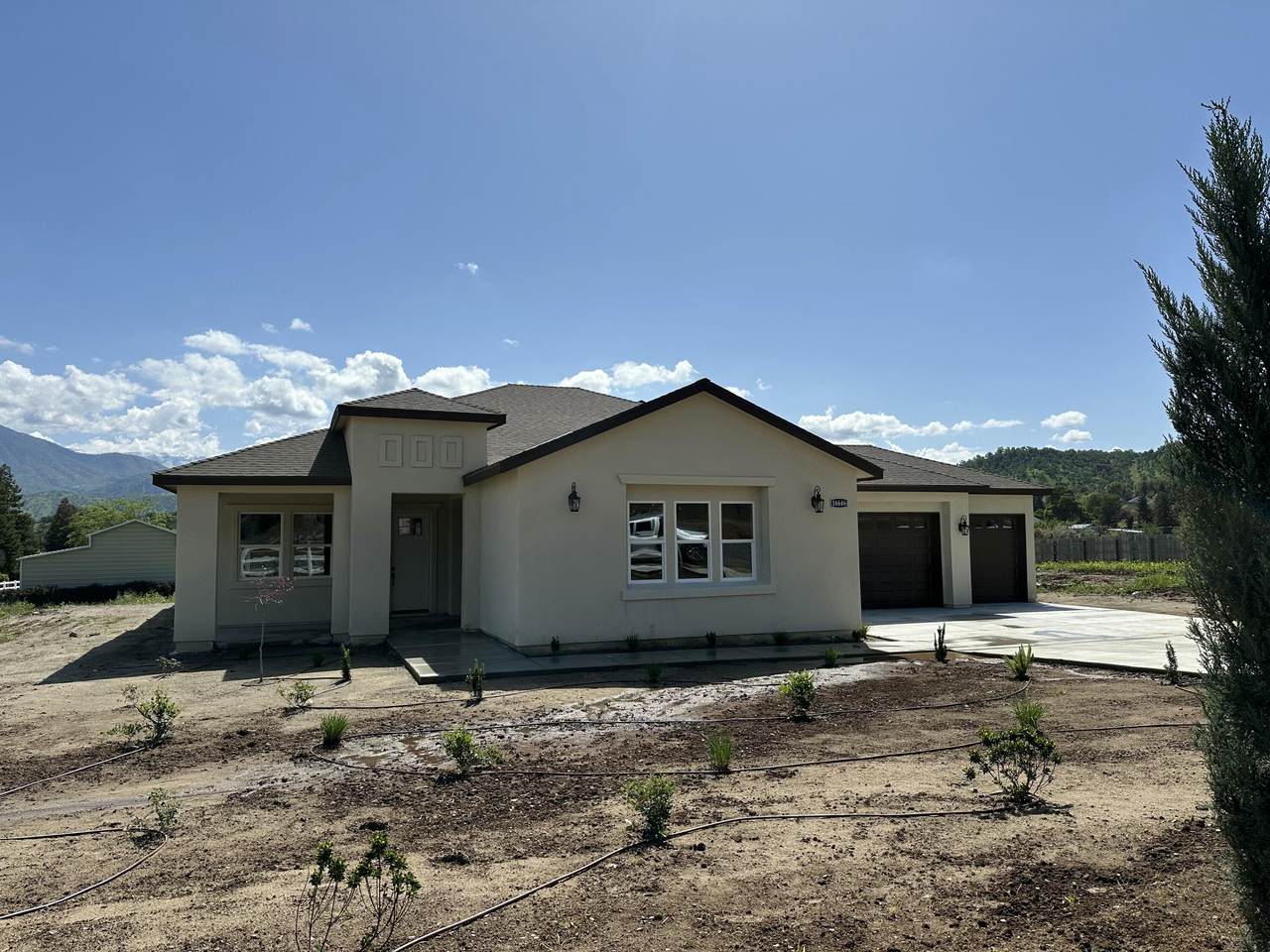 16646 Deer Crk Drive - Photo 1