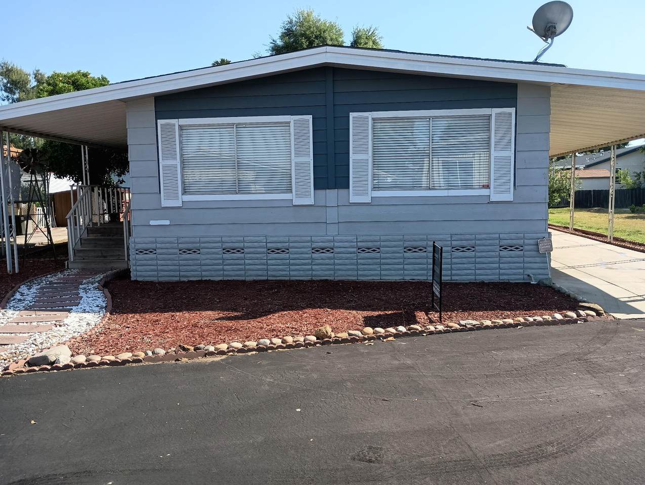 2400-S4 Midvalley Avenue - Photo 1