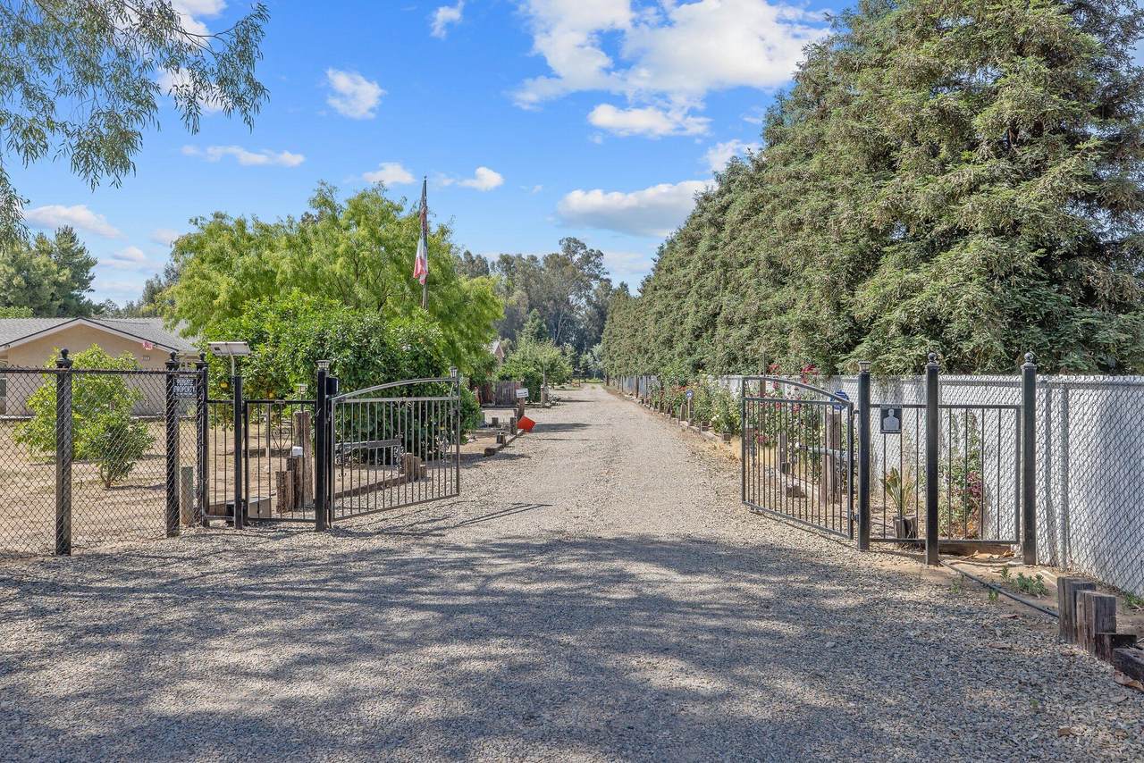 8519 Olive Avenue - Photo 1