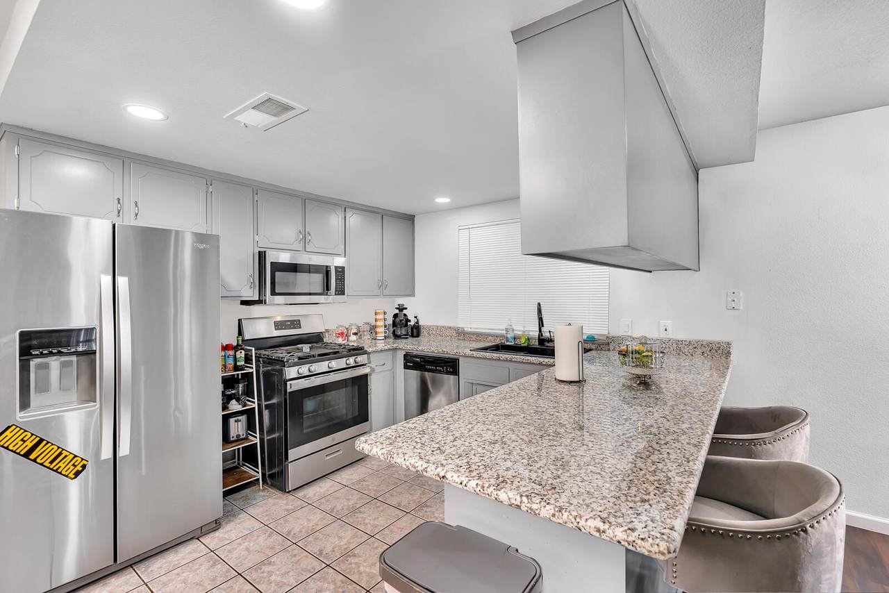 5125 Feemster Court - Photo 1