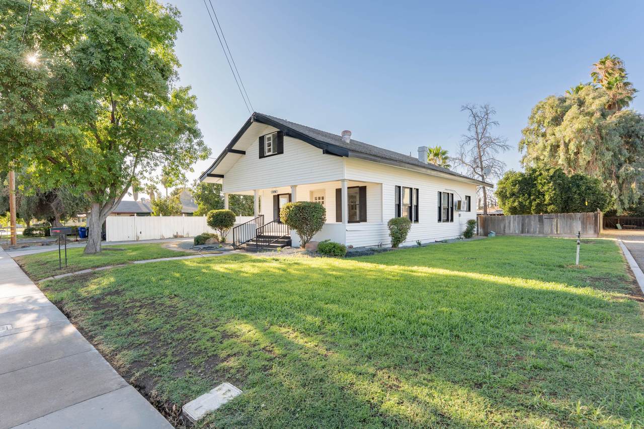 578 Belleview Avenue - Photo 1