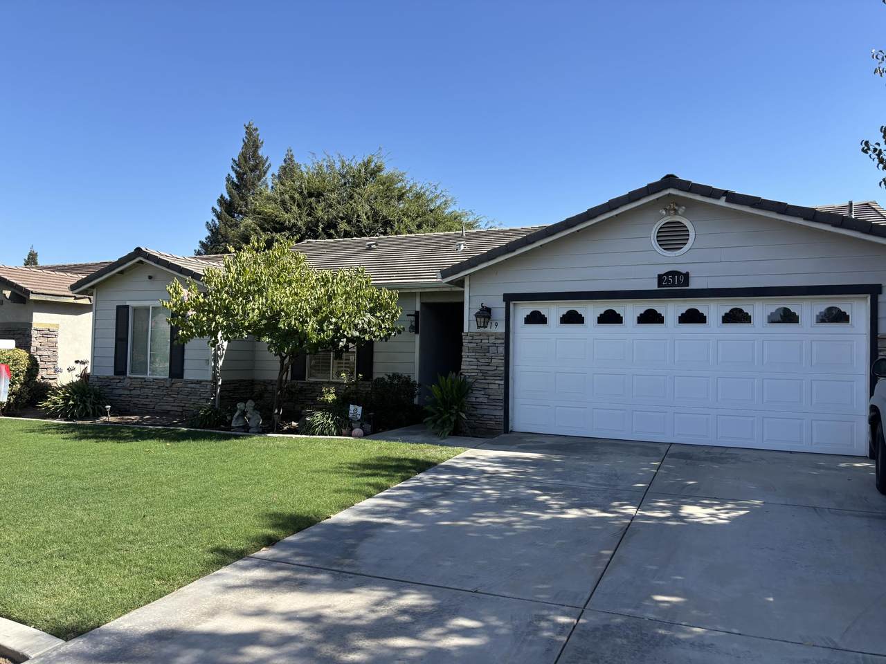 2519 Seeger Avenue - Photo 1